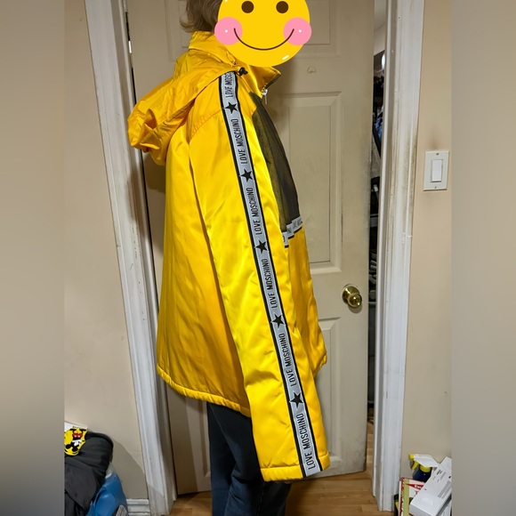 Yellow Moschino jacket - Picture 2 of 2